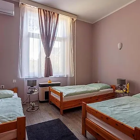 Harang Panzio Bed & Breakfast Gyomaendrod