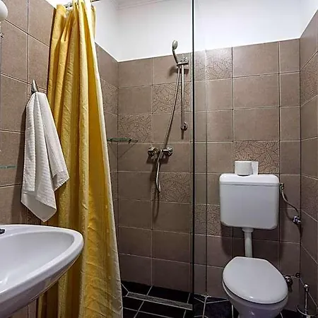 Harang Panzio Bed and Breakfast